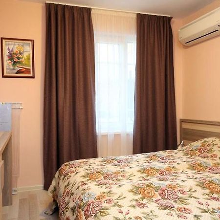 Къщата С Чешмата Apartment Veliko Tarnovo Luaran gambar