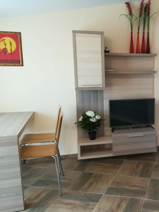 Къщата С Чешмата Apartment Veliko Tarnovo Luaran gambar
