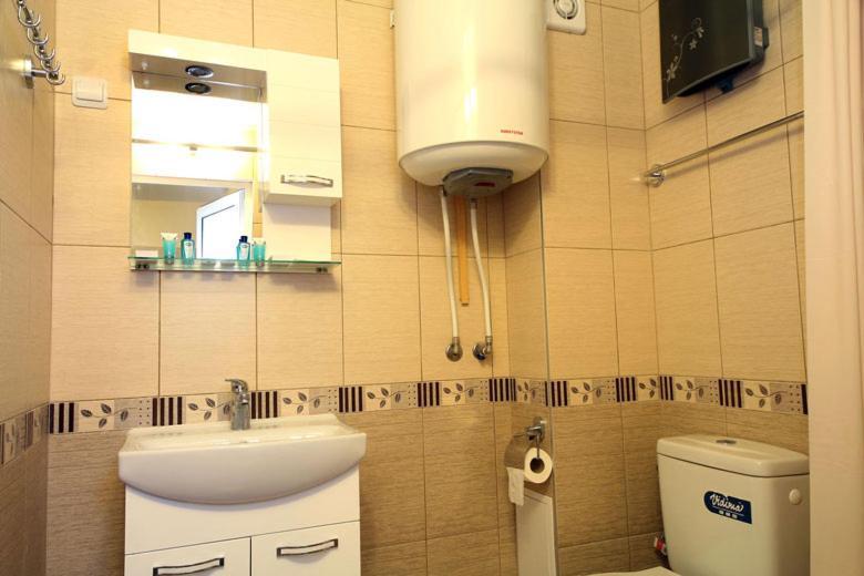 Къщата С Чешмата Apartment Veliko Tarnovo Luaran gambar